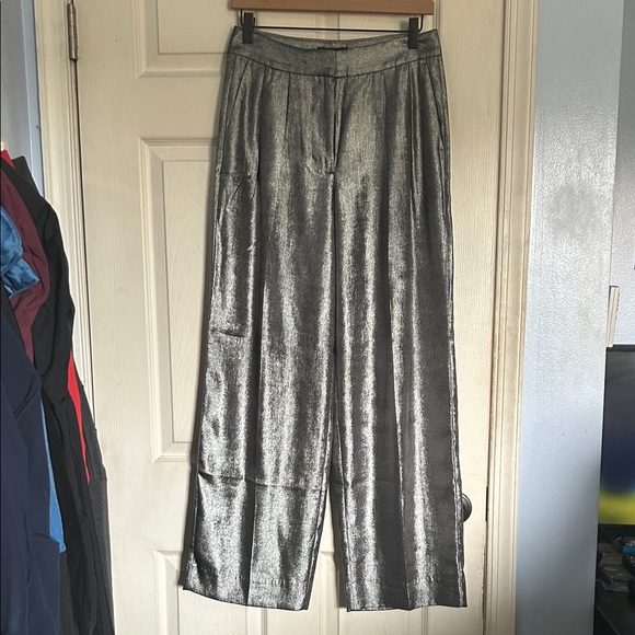 Banana Republic Factory Pants - NWT Banana Republic Factory gunmetal pleated wide leg pant size 2